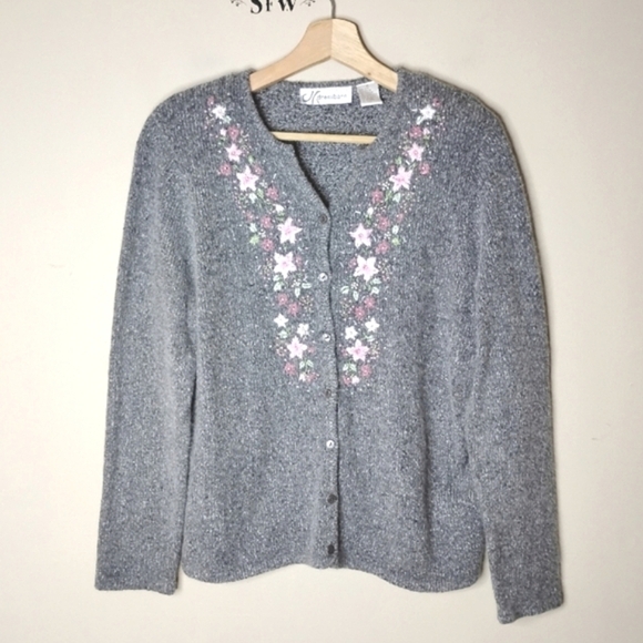 Dressbarn Vintage Angora Embroidered Cardigan Size Medium - Picture 3 of 7